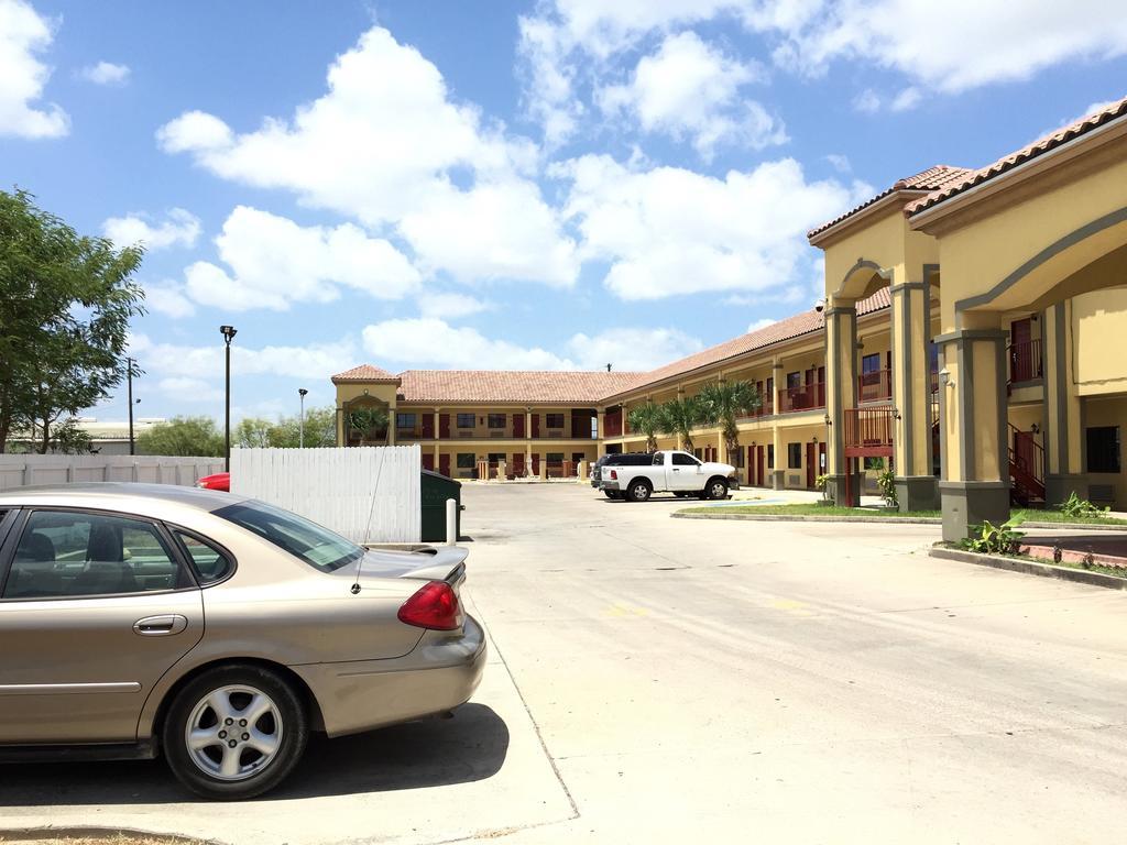 Boca Chica Inn&Suites Brownsville Esterno foto